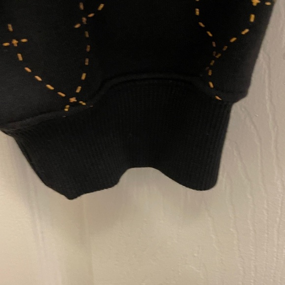 Nike Black Cropped Sweatshirt with Gold Stitching - Picture 5 of 7